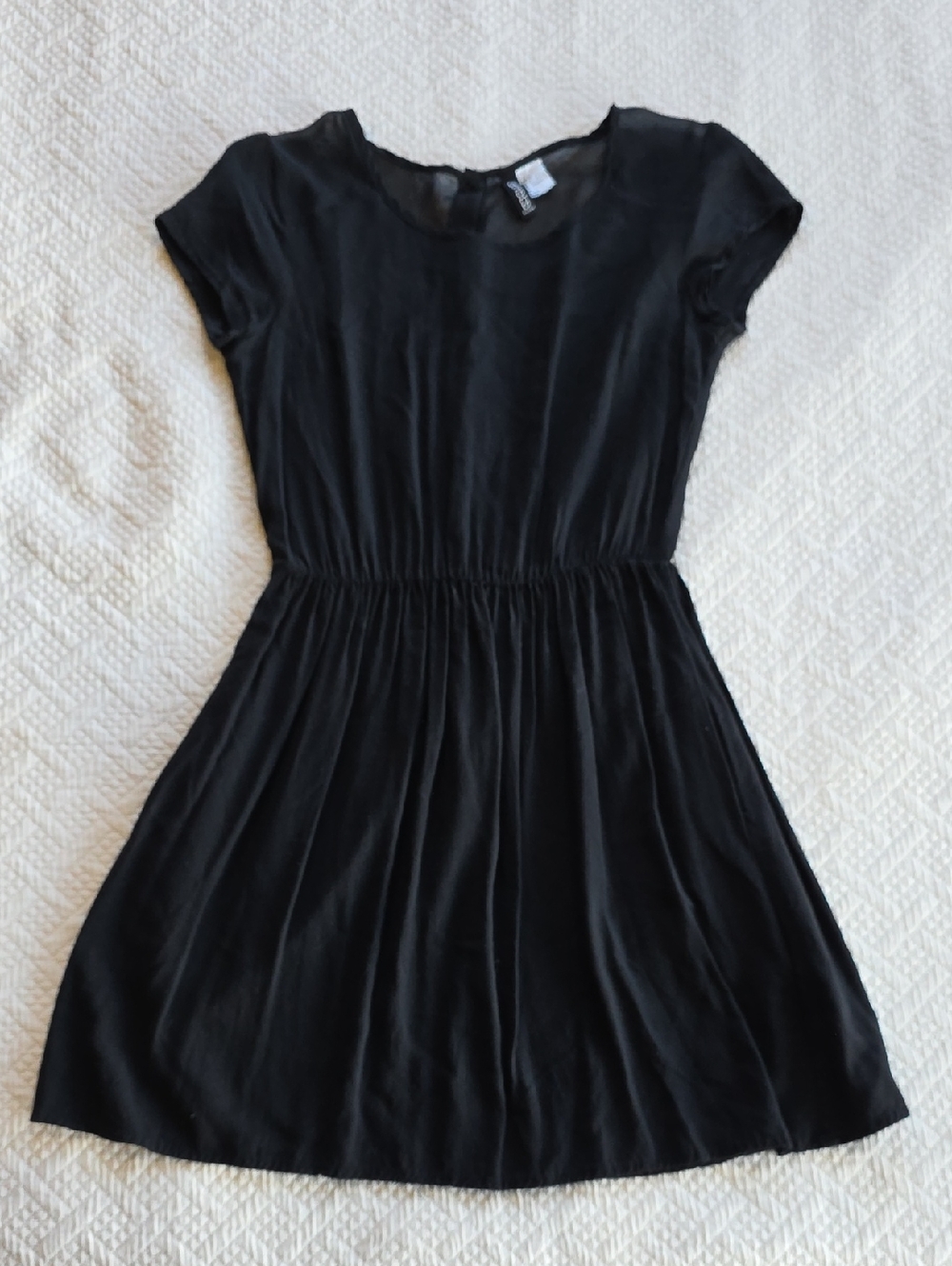 Divided By H&M Black Short-Sleeve Elastic-Waist Mini Dress Half Button Back